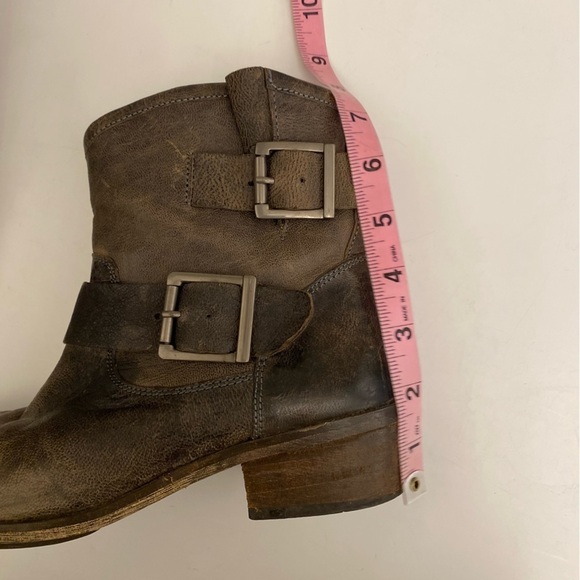 Seychelles || Castanets Moto Boots in Grey Taupe Ankle Booties Buckles 7 - Picture 5 of 12
